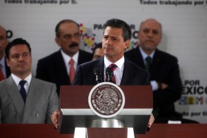 El Presidente de México, Enrique Peña Nieto, durante la ceremonia de firma de la Reforma en Telecomunicaciones, celebrada este lunes 10 de junio. Imagen: Presidencia. 