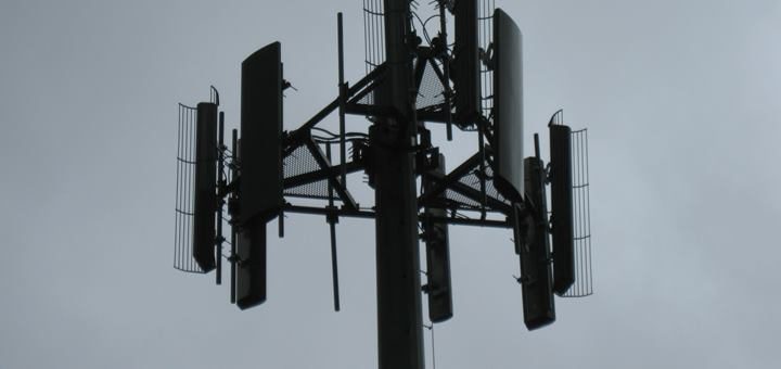 México redujo 30% el costo de la red compartida sobre 700 MHz