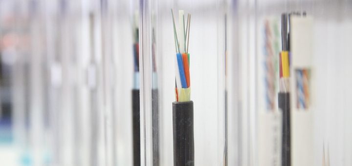 Brasil: TelComp promueve la homologación de microcables de fibra óptica