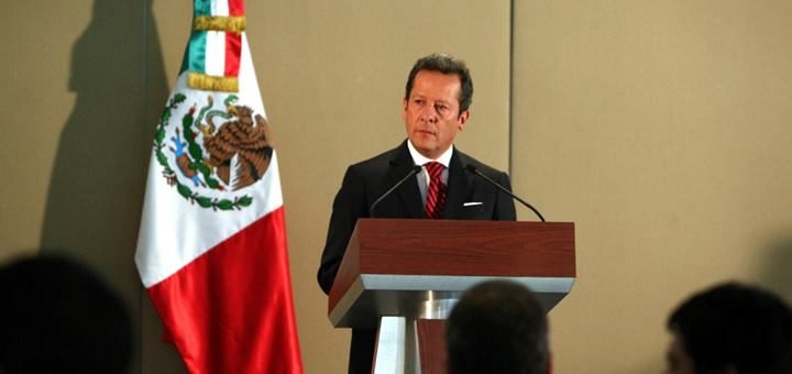 Presidencia mexicana presenta controversia ante Corte Suprema por retransmisión de TV abierta