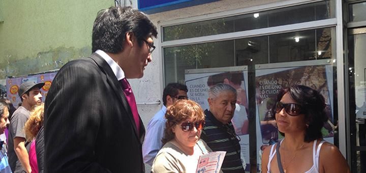 Pedro Huichalaf días atrás en Arica por el fin de la larga distancia nacional. Imagen: Subtel