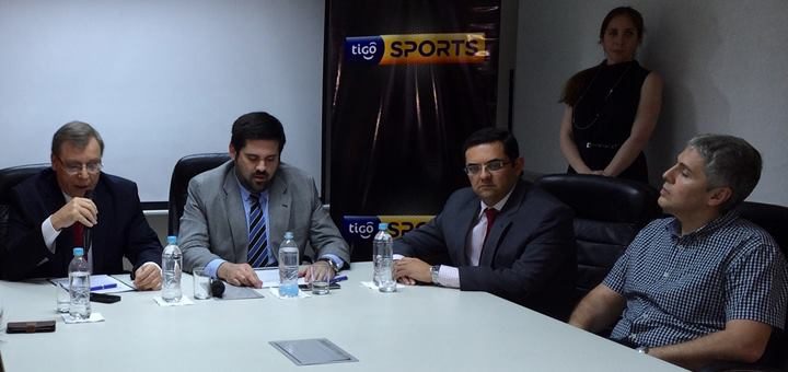 Firma de Convenio entre Tigo y la Cámara de Cableoperadores. Imagen: Tigo