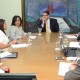 Los presidentes del Indotel, Gedeón Santos; de Proconsumidor, Altagracia Paulino, y el director ejecutivo del Indotel, Alejandro Jiménez, junto a técnicos y funcionarios de ambas instituciones. Imagen: Indotel