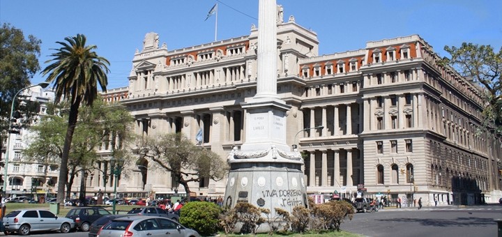 La Corte argentina rechazó un recurso de la Afsca por la adecuación de oficio del Grupo Clarín