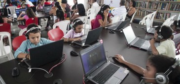 Costa Rica: definen planes para la Red Educativa del Bicentenario