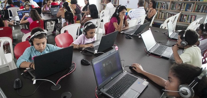 Brecha digital: los estudiantes brasileros tendrán conectividad a Internet