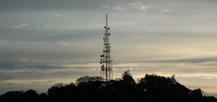 Telefónica emula a América Móvil y prepara la escisión de su infraestructura