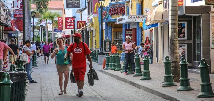 Digicel adquiriría una participación mayoritaria de TelCell en Sint Maarten