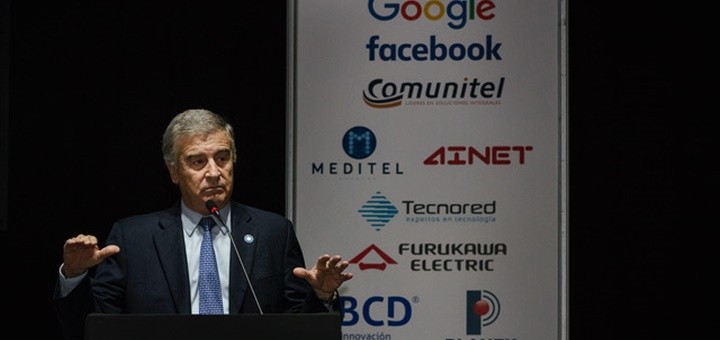 Oscar Aguad expuso en Internet Day 2017. Imagen: Ministerio de Comunicaciones