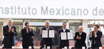 Acuerdo entre SCT y Queretaro. Imagen: SCT.