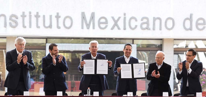 Acuerdo entre SCT y Queretaro. Imagen: SCT.