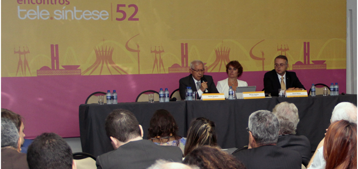 Juarez Quadros participó del Encuentro TeleSintese. Imagen: Anatel.