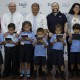 Entrega de tabletas de Tigo El Salvador. Imagen: Tigo El Salvador.