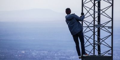 Infraestructuras: Enacom anunció la creación de una red neutral en Argentina mientras que en Costa Rica los despliegues trascienden gobiernos