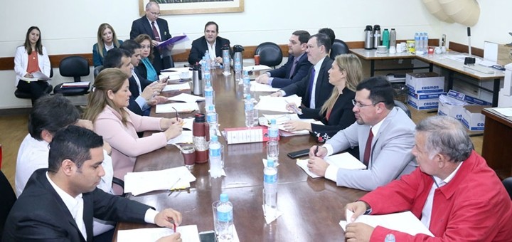 Comisión resuelven dictamen favorable. Imagen: Cámara de Diputados de Paraguay.