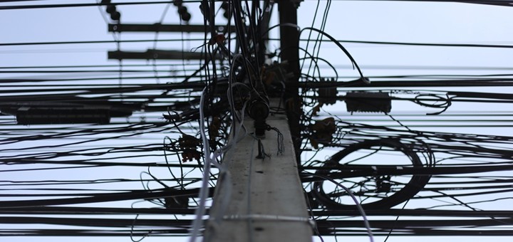 Chile refuerza su estrategia de retiro y ordenamiento de cableado de telecomunicaciones