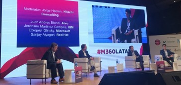 Panel sobre inteligencia artificial en M360 Latinoamérica. Imagen: TeleSemana.com