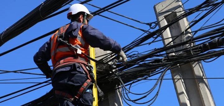 Chile presenta ley para regular el tendido de cables de telecomunicaciones