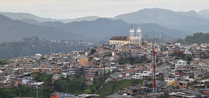 Colombia pretende cumplir un objetivo común en Latinoamérica: 100% del país con normas a favor del despliegue de infraestructura