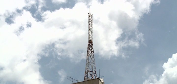 Claro Colombia suma ciudades con el despliegue de 5G FWA