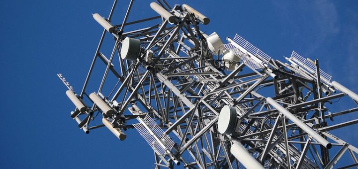 Anatel prorroga uso de la banda de 800 MHz para Vivo hasta 2028