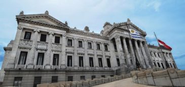 Uruguay: discusión de la nueva Ley de Medios quedará para el año próximo