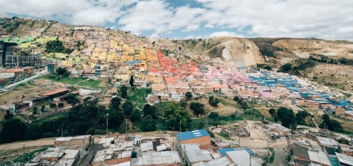 Brecha digital: Tigo llegó a conectar 620 localidades aún sin Internet en Colombia