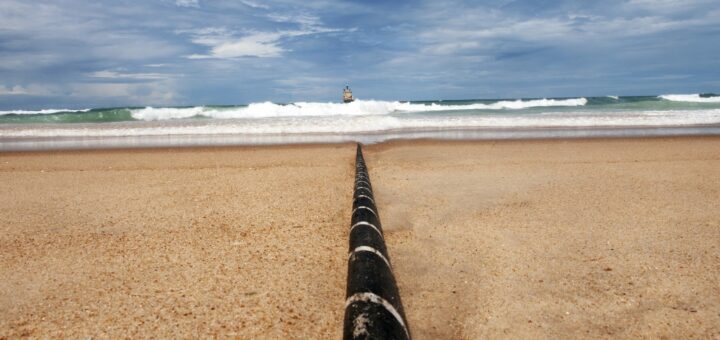 Orange anuncia el lanzamiento del cable submarino AMITIE entre Francia, Estados Unidos y Reino Unido