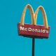 AT&T y McDonalds expanden su colaboración para ofrecer mejor conectividad a la cadena de comida rápida