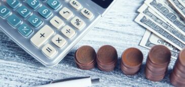 Telefónica cerró un buen 2023 aunque no pudo evitar una pérdida de €892 millones