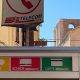 Un fondo británico compra el 10% de Telecom Italia y el ente de competencia cuestiona la fusión entre Swisscom y Vodafone