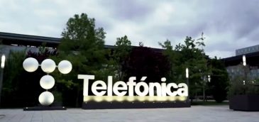 Telefónica Tech lanza plataforma de IA generativa para crear asistentes virtuales personalizables