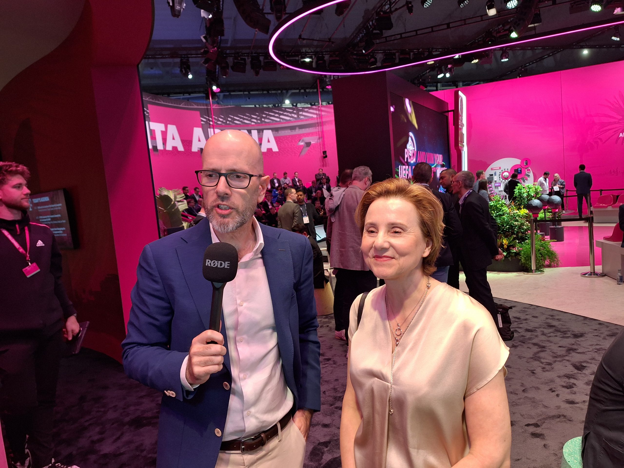 MWC24 Anita Doher2 – TeleSemana