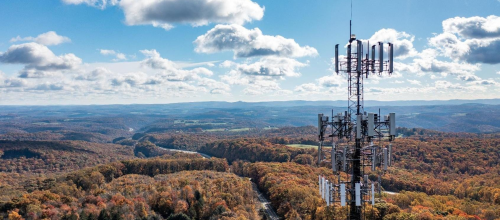 Cerrar la brecha, un sitio a la vez: antenas de nueva generación para llevar cobertura donde más cuesta y capacidad donde más se necesita